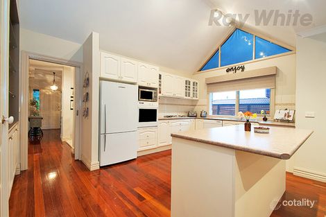 Property photo of 17 Ambleside Close Mooroolbark VIC 3138