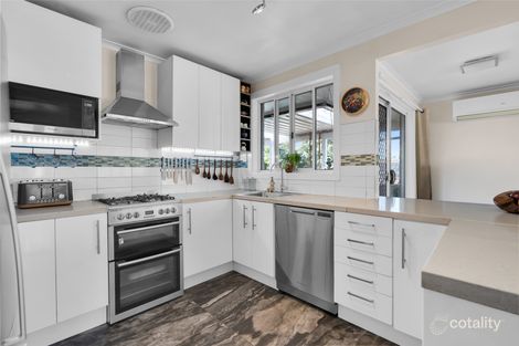 Property photo of 18 Fluorite Place Eagle Vale NSW 2558