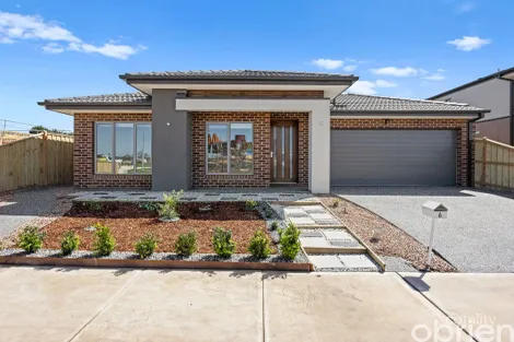 6 Pergola St, Pakenham, VIC 3810