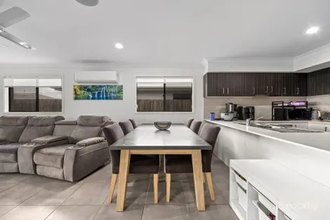 Property photo of 34 Dominique Way Flinders View QLD 4305