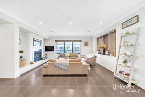 Property photo of 10 Kingsford Drive Point Cook VIC 3030