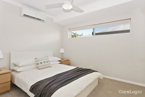 Property photo of 2/81 Holman Street Alfred Cove WA 6154