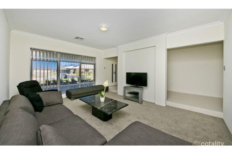 Property photo of 11 Vivante Loop Landsdale WA 6065