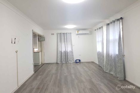 Property photo of 12 Permian Drive Cartwright NSW 2168