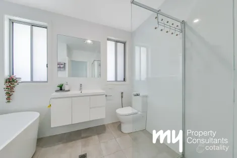 Property photo of 46B Bourne Ridge Oran Park NSW 2570