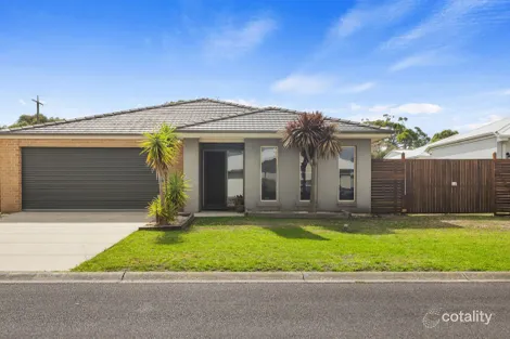 Property photo of 5 Cassinia Street Inverloch VIC 3996