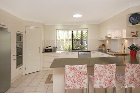 Property photo of 4 Yarraman Place Forest Lake QLD 4078