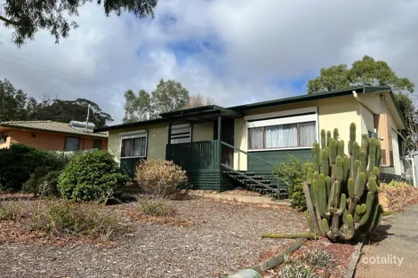 14 Geddes Ave, Clare, SA 5453