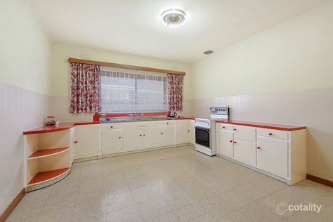 Property photo of 14 Leslie Street St Albans VIC 3021