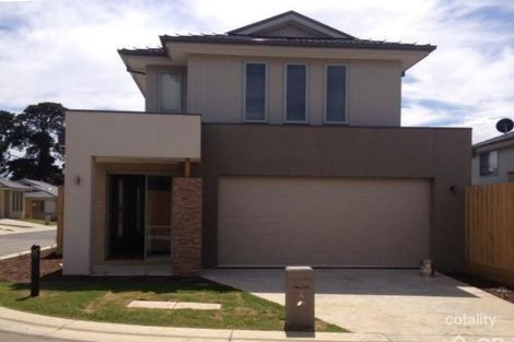 Property photo of 4 Norfolk Pine Circuit Somerville VIC 3912