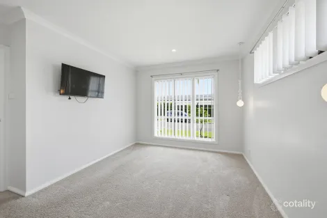 Property photo of 5 Lycett Street Thrumster NSW 2444