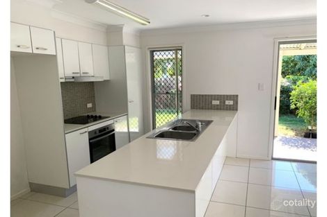 Property photo of 2/40 Old Logan Road Gailes QLD 4300