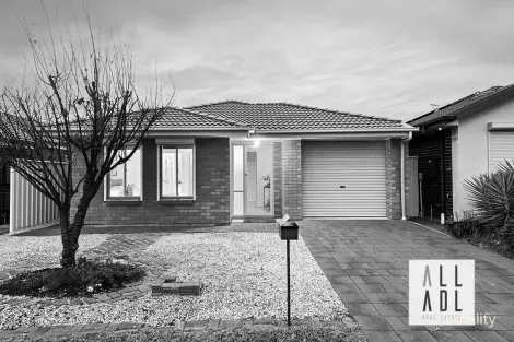 Property photo of 32 Valiant Road Munno Para West SA 5115