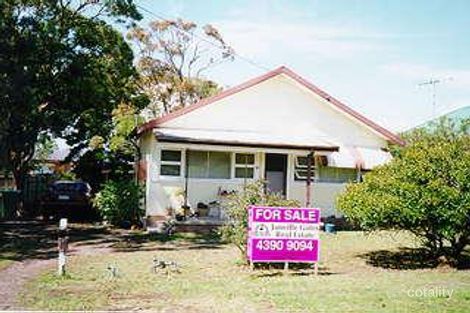 Property photo of 4 Lukela Avenue Budgewoi NSW 2262