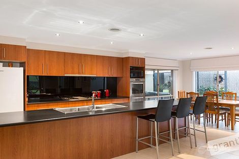 Property photo of 2 Scott Lee Drive Beaconsfield VIC 3807