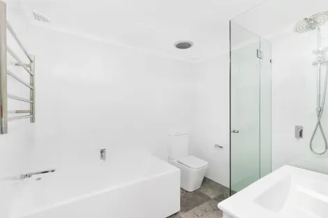 Property photo of 2/12 Fairway Close Manly Vale NSW 2093