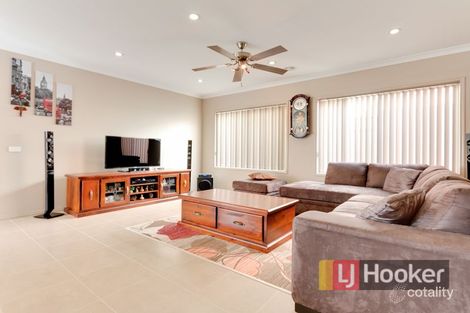 Property photo of 78 Mackillop Way Clyde North VIC 3978