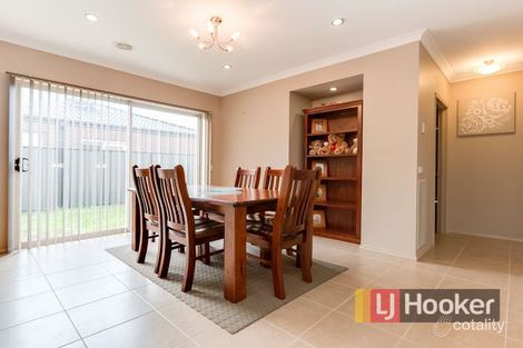 Property photo of 78 Mackillop Way Clyde North VIC 3978