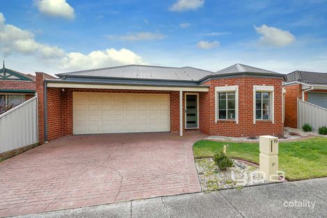 Property photo of 19 Maple Place Craigieburn VIC 3064