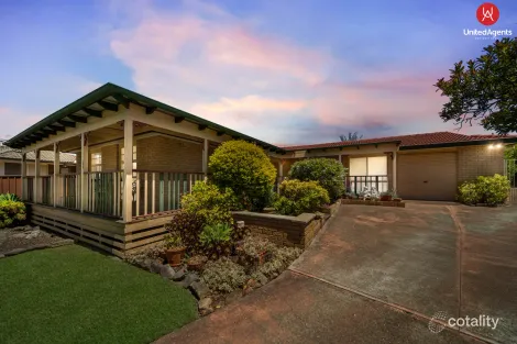 12 Barwon Pl, Campbelltown, NSW 2560