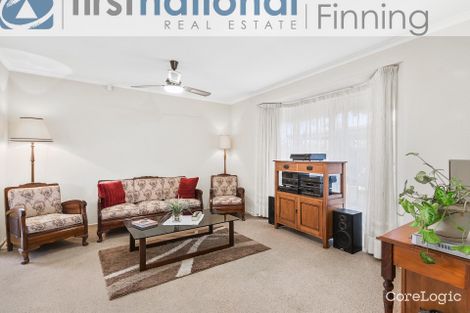 Property photo of 17 Wakefield Court Cranbourne North VIC 3977