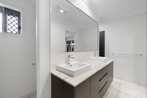 Property photo of 37 Almora Drive Beaconsfield QLD 4740