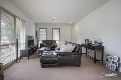 Property photo of 2/3 Warrenwood Place Langwarrin VIC 3910