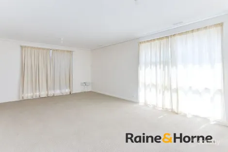 Property photo of 6 Kurt Place Cranbourne VIC 3977