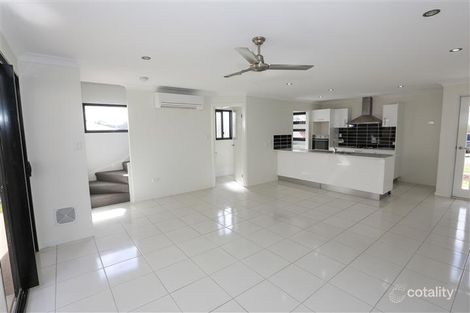 Property photo of 2/1 Wedgetail Road Clinton QLD 4680