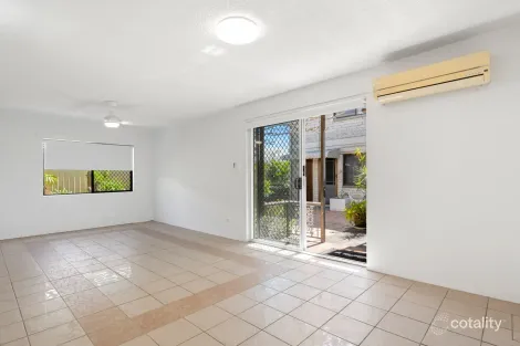 Property photo of 2/16 Nankeen Avenue Paradise Point QLD 4216
