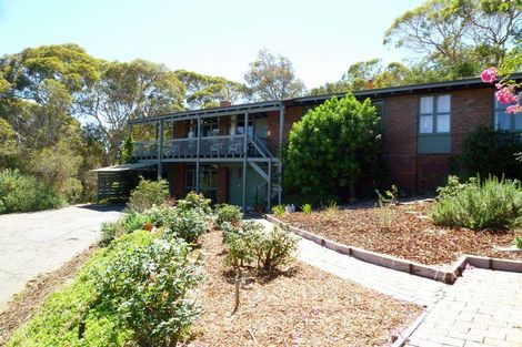 25 Taylor Rd, Kalamunda, WA 6076