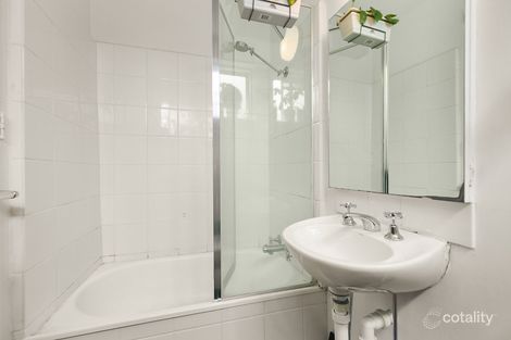 Property photo of 8/7-9 Farnham Court Flemington VIC 3031