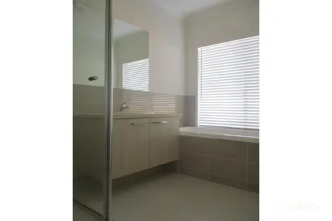 Property photo of 24 Alabaster Avenue Cobblebank VIC 3338