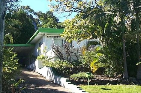 Property photo of 27 Bottlebrush Avenue Noosa Heads QLD 4567