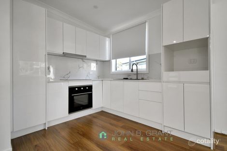 Property photo of 7 Wright Close Georges Hall NSW 2198
