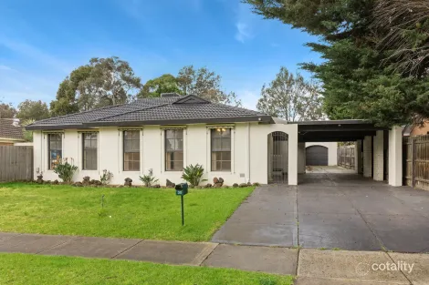 Property photo of 30 Coventry Crescent Mill Park VIC 3082