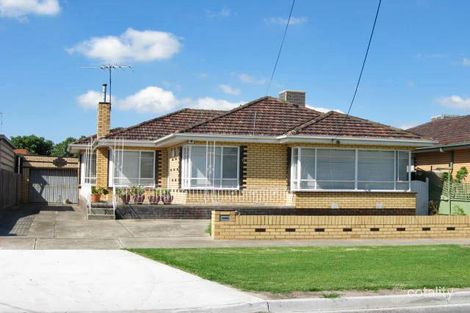 15 Lachlan Rd, Sunshine West, VIC 3020