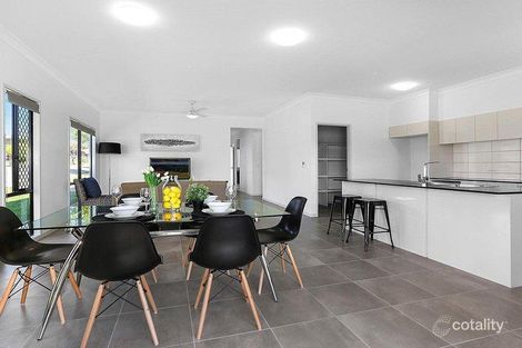 Property photo of 59 Boxgrove Avenue Wynnum QLD 4178