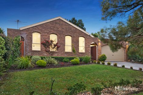 Property photo of 14 Glenmore Street Macleod VIC 3085