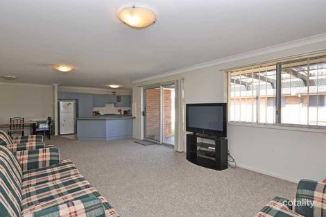Property photo of 8 Diamond Circuit Rutherford NSW 2320