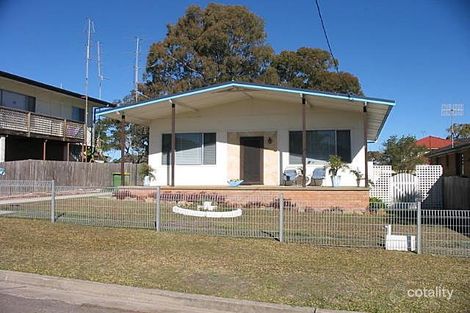 9 Second Ave, Toukley, NSW 2263