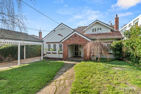 8 Foam St, Hampton, VIC 3188
