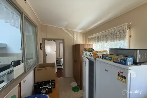 Property photo of 32 Gadd Avenue Crystal Brook SA 5523