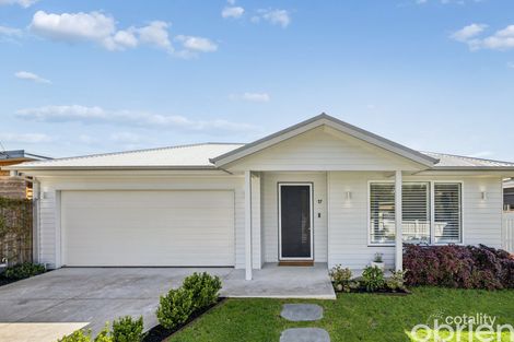 17 Denbigh Rd, Seaford, VIC 3198