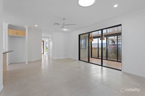 Property photo of 33 Viewpoint Drive Springfield Lakes QLD 4300