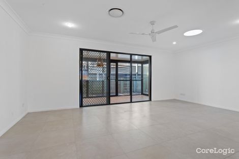 Property photo of 33 Viewpoint Drive Springfield Lakes QLD 4300