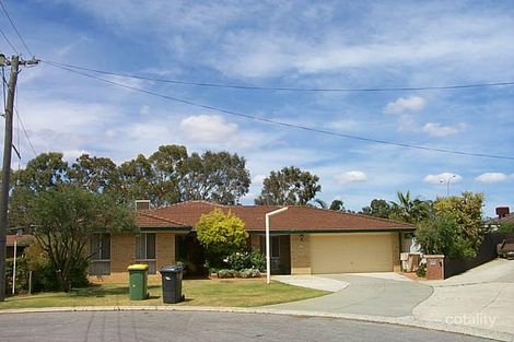 10 Tweed Cl, Camillo, WA 6111