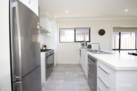 Property photo of 2/7 Rissmann Drive Horsham VIC 3400