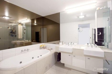 Property photo of 1101/80 Lorimer Street Docklands VIC 3008