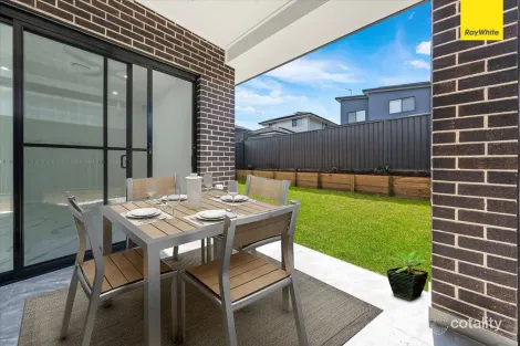 Property photo of 19 Coraki Road Colebee NSW 2761